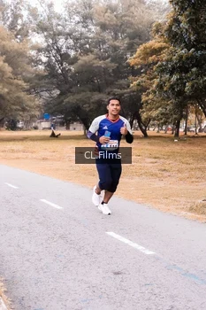 Runner Photo 4328173