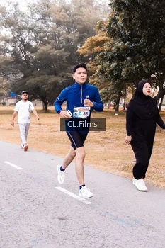 Runner Photo 4328184