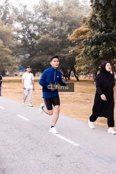 Runner Photo 4328185