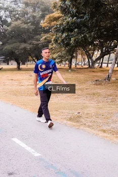 Runner Photo 4328201