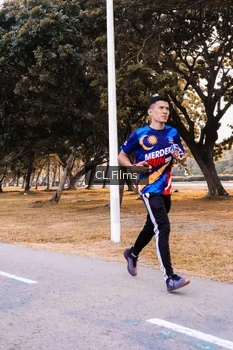 Runner Photo 4328254