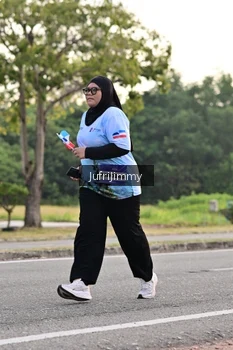 Runner Photo 4328267