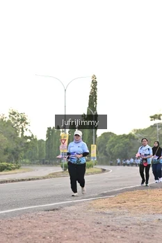 Runner Photo 4328290