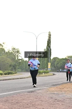 Runner Photo 4328295