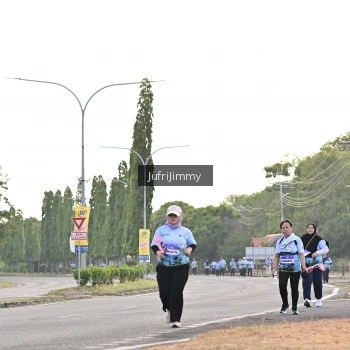 Runner Photo 4328296