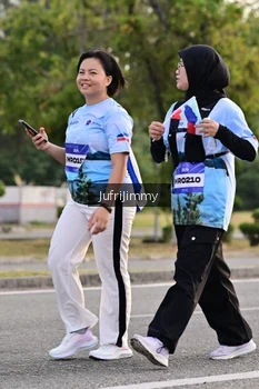 Runner Photo 4328299