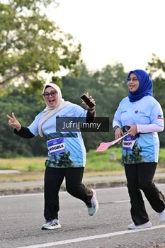 Runner Photo 4328337