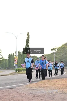 Runner Photo 4328353