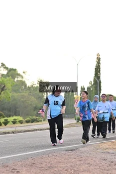 Runner Photo 4328355