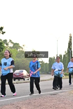 Runner Photo 4328357