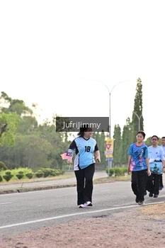 Runner Photo 4328358