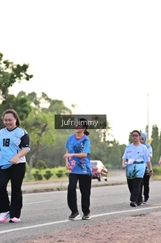 Runner Photo 4328359