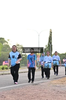 Runner Photo 4328366
