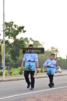 Runner Photo 4328388