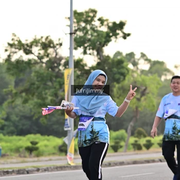 Runner Photo 4328392