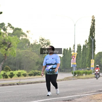 Runner Photo 4328416