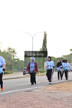 Runner Photo 4328444