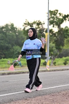 Runner Photo 4328456