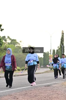 Runner Photo 4328463
