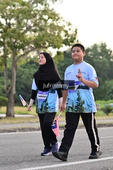 Runner Photo 4328473