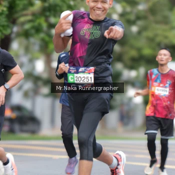 Runner Photo 43302
