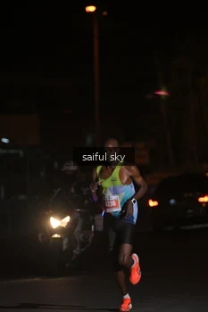 Runner Photo 4330445