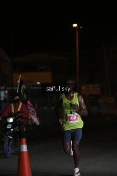 Runner Photo 4330446