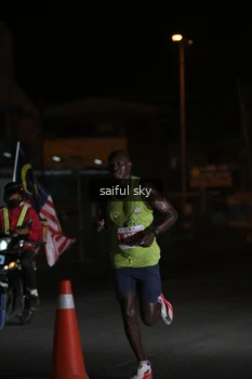 Runner Photo 4330447
