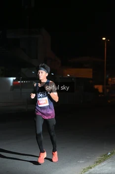 Runner Photo 4330529