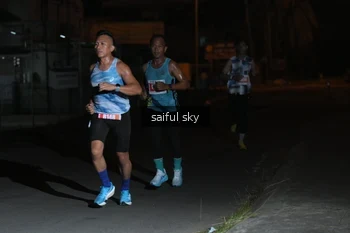 Runner Photo 4330535