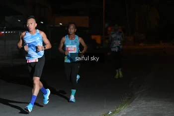 Runner Photo 4330536