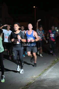 Runner Photo 4330552
