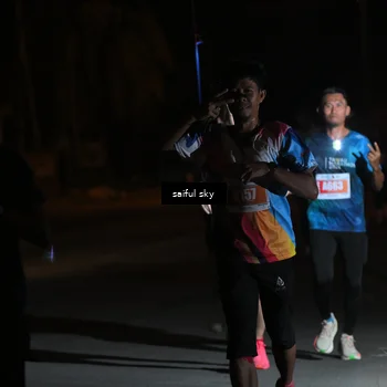 Runner Photo 4330576