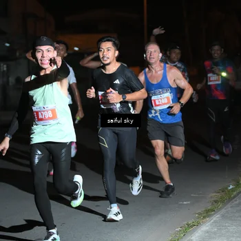 Runner Photo 4330615