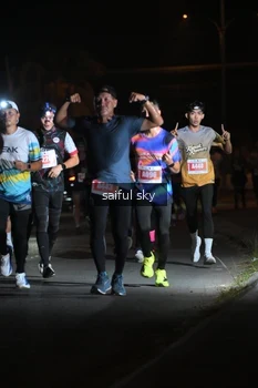 Runner Photo 4330702