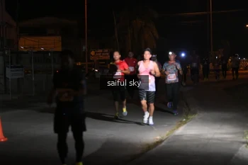 Runner Photo 4330705