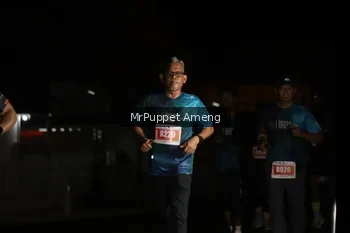 Runner Photo 4331637