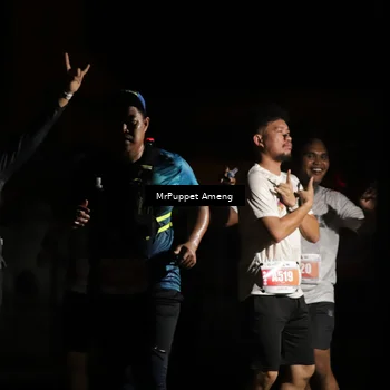 Runner Photo 4331649