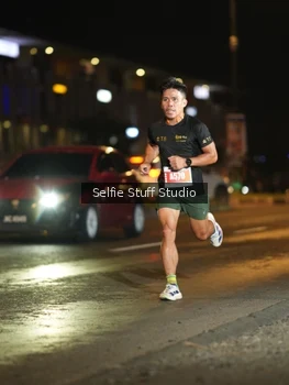 Runner Photo 4332248