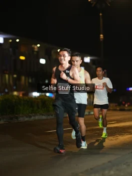 Runner Photo 4332303