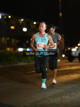 Runner Photo 4332373