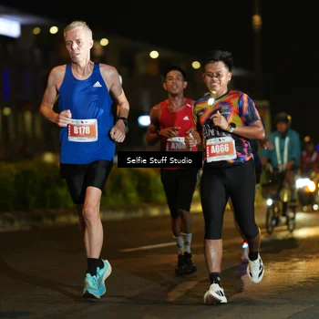 Runner Photo 4332435