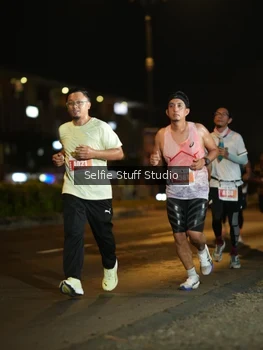 Runner Photo 4332703