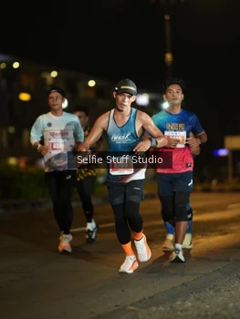Runner Photo 4332704