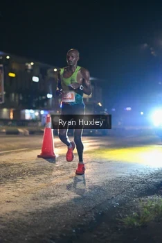 Runner Photo 4332883