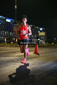 Runner Photo 4332975