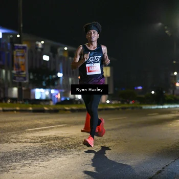 Runner Photo 4333158
