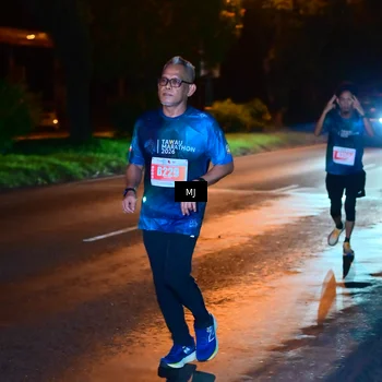 Runner Photo 4333539