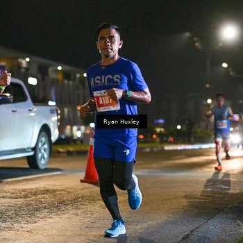 Runner Photo 4333665