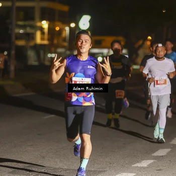 Runner Photo 4333671